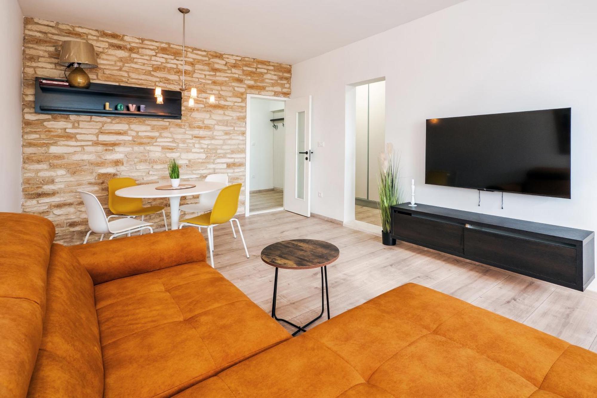 3-Bedroom Sea View Apartment - Balcony, Elevator - Spinut, Split Спліт Екстер'єр фото